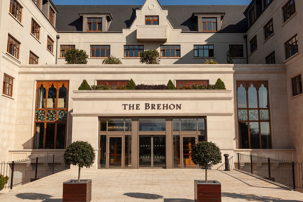 The Brehon 3357